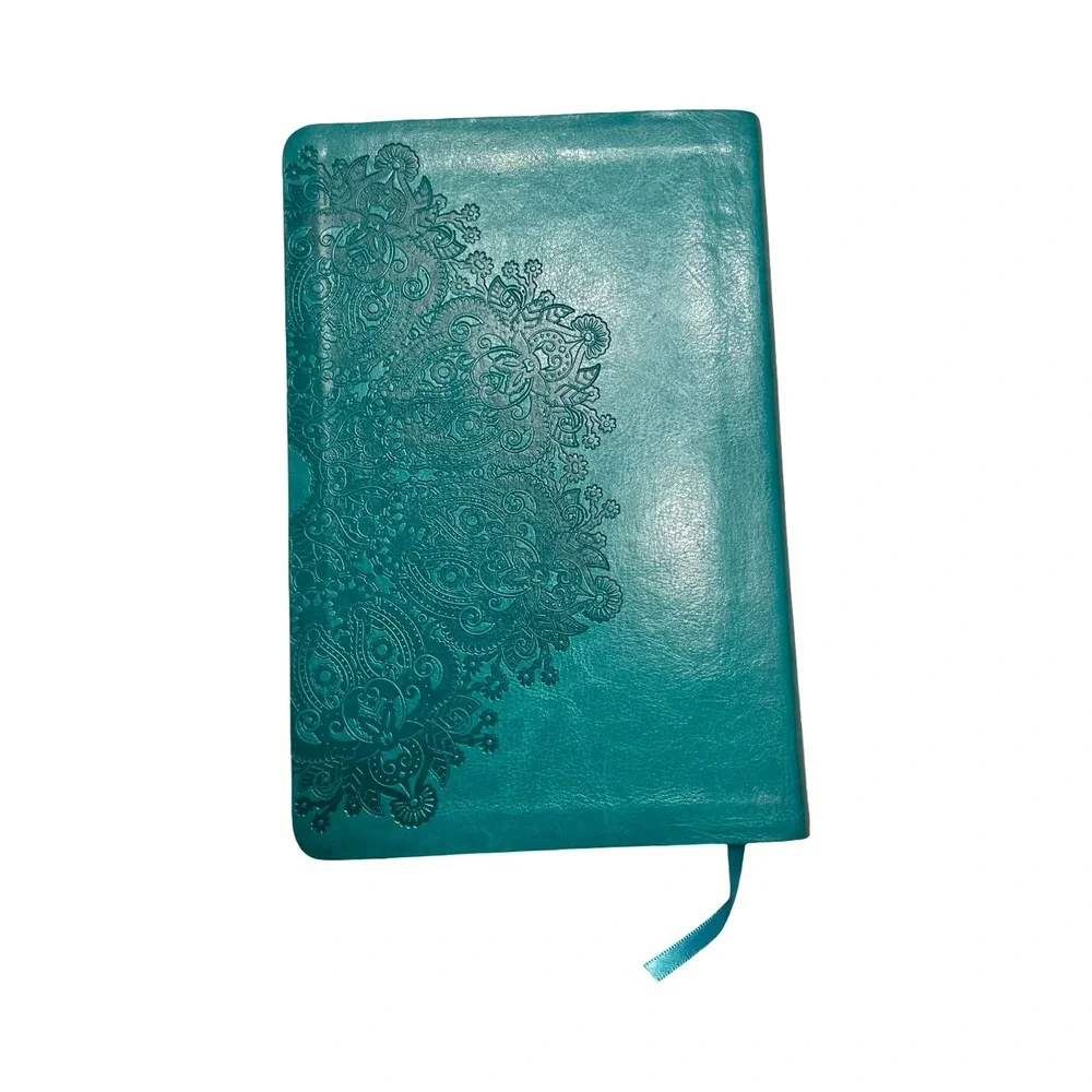 Holman NKJV Holy Bible Teal Paisley Mandala‎ Debossed Silver Gilt Edges